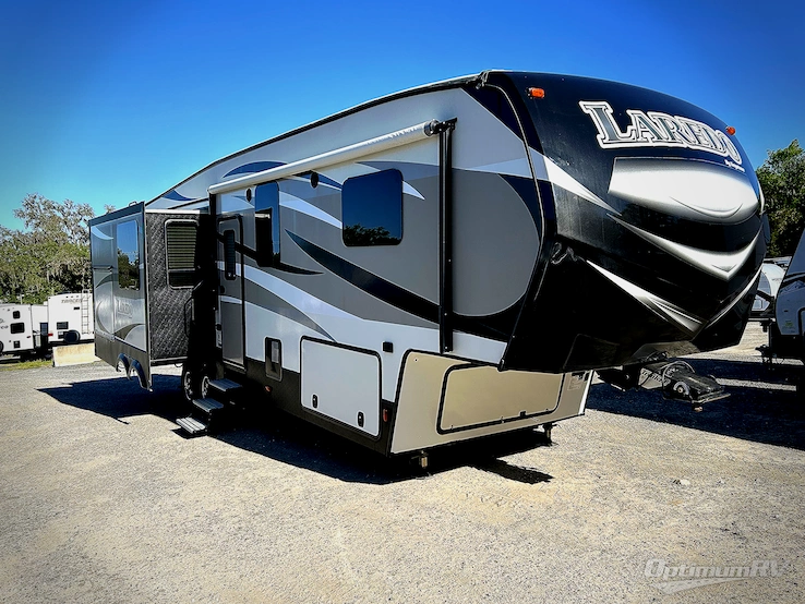 2016 Keystone Laredo 325RL RV Photo 1