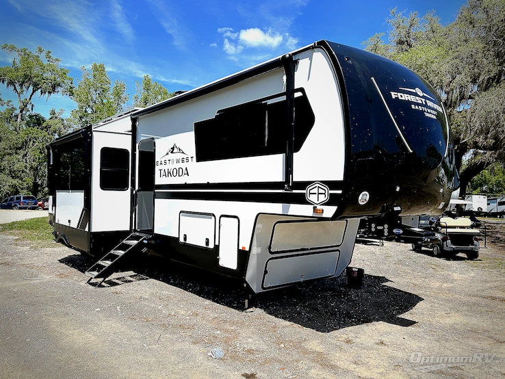 2025 East To West Takoda 400TH RV Photo 1