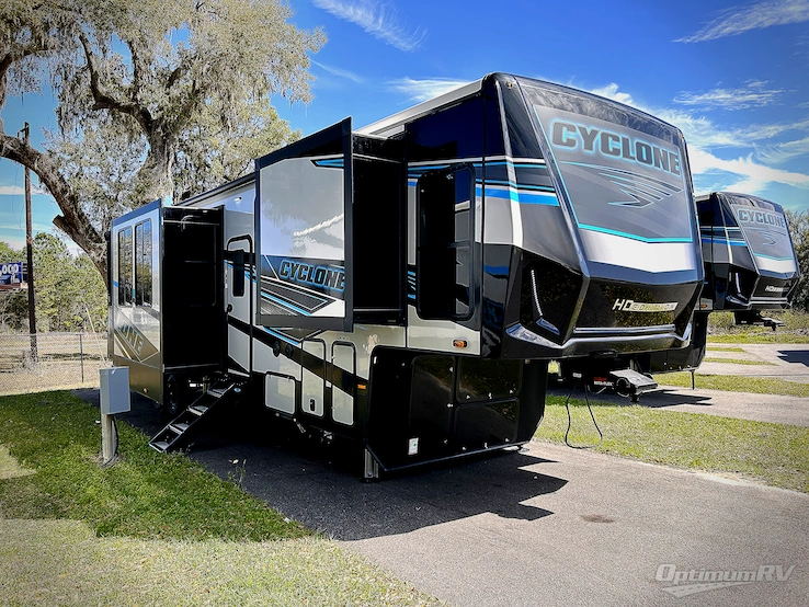 2025 Heartland Cyclone 3714 RV Photo 1