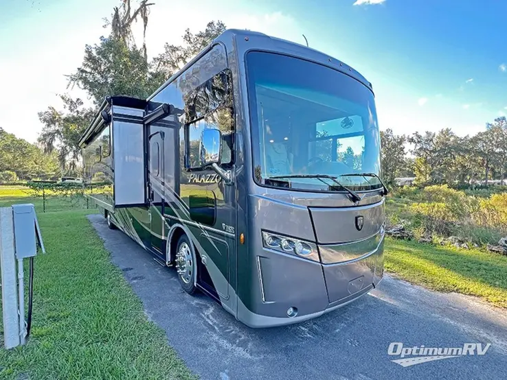 2021 Thor Palazzo 37.5 RV Photo 1