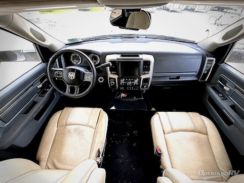 2018 Dynamax Isata 5 36DS RV Photo 2