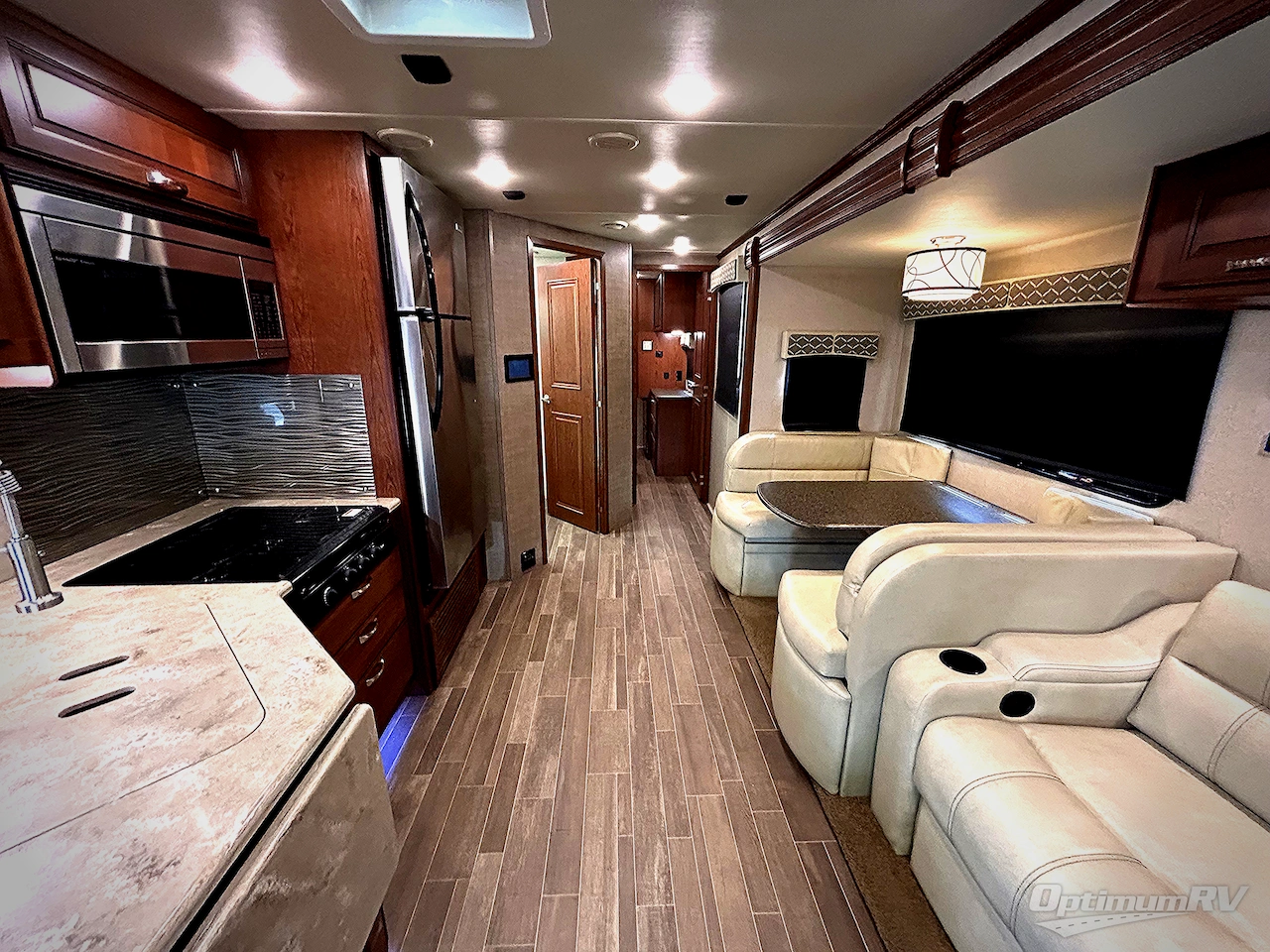 2018 Dynamax Isata 5 36DS Photo 7