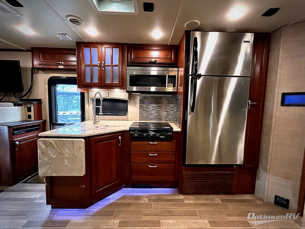 2018 Dynamax Isata 5 36DS Photo 9