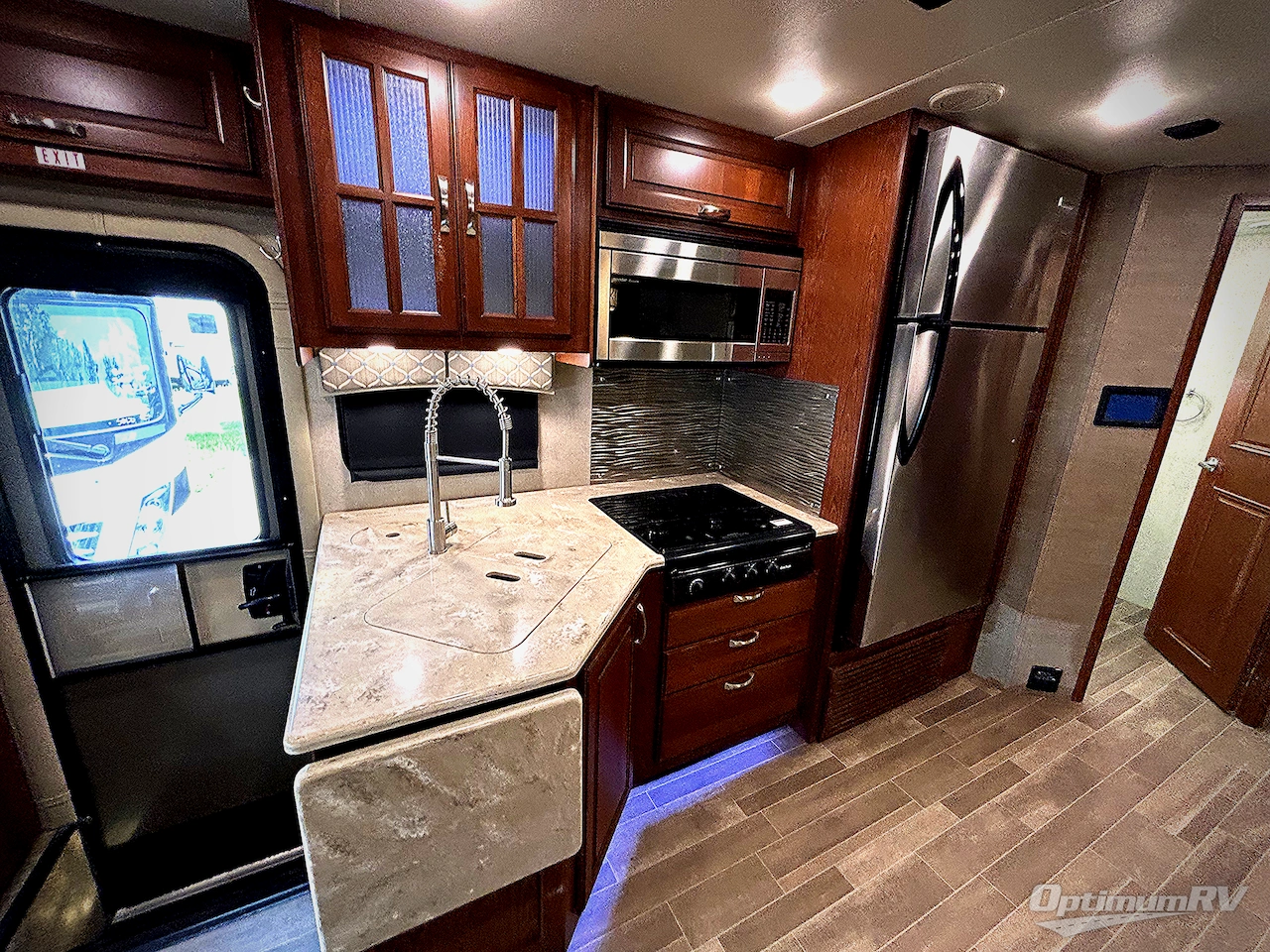 2018 Dynamax Isata 5 36DS Photo 12