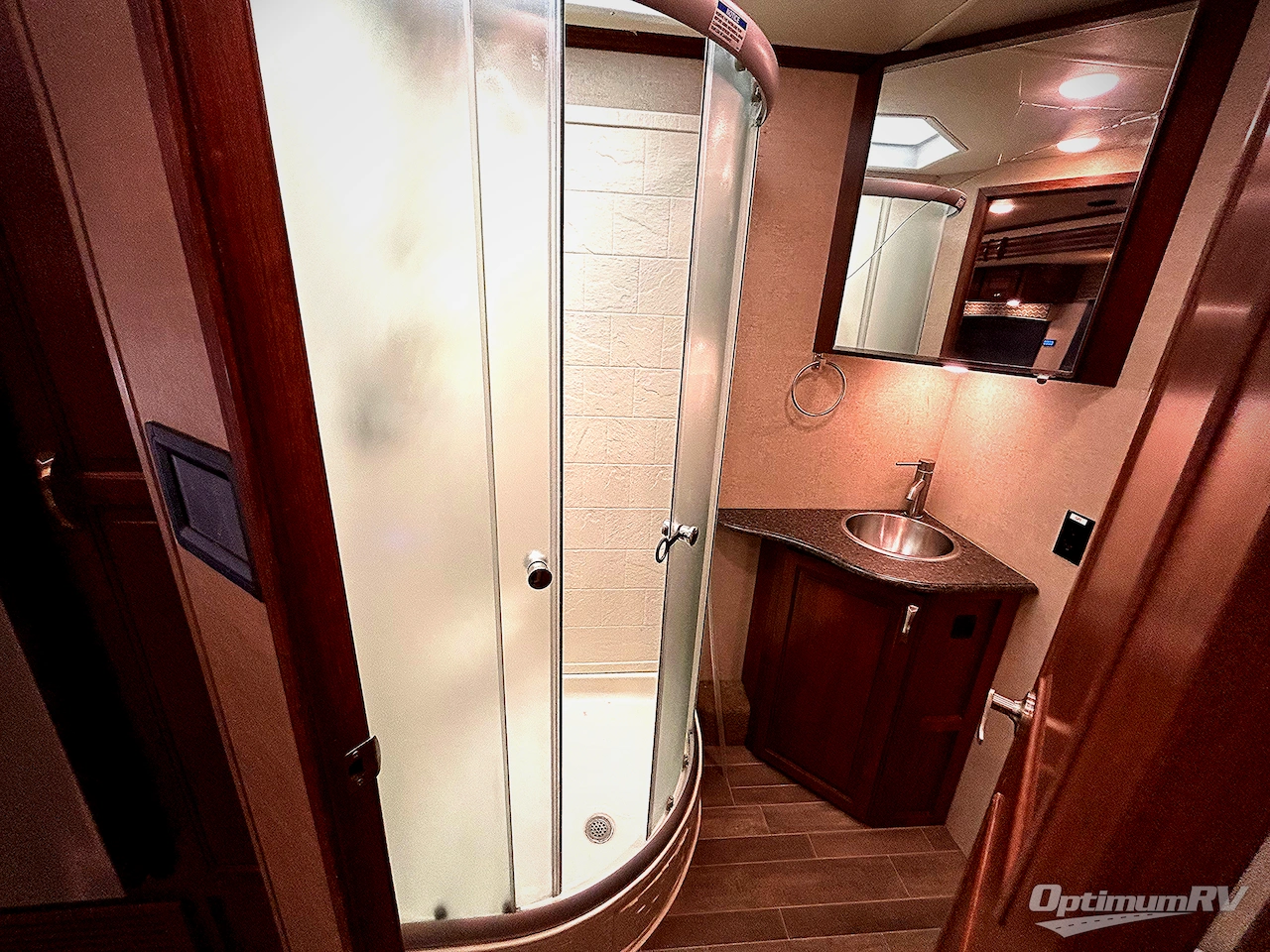 2018 Dynamax Isata 5 36DS Photo 15