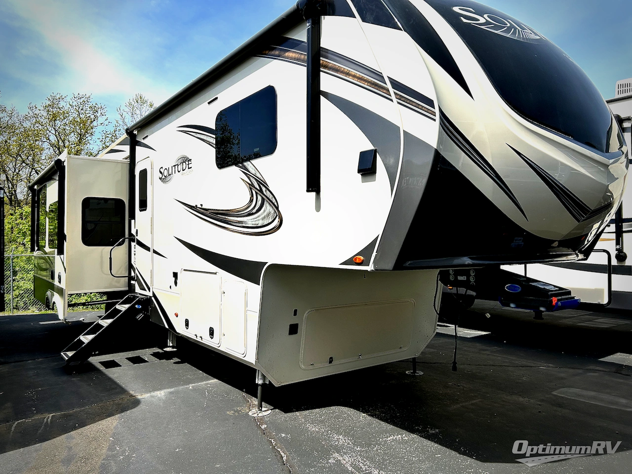 2021 Grand Design Solitude 345GK Photo 1