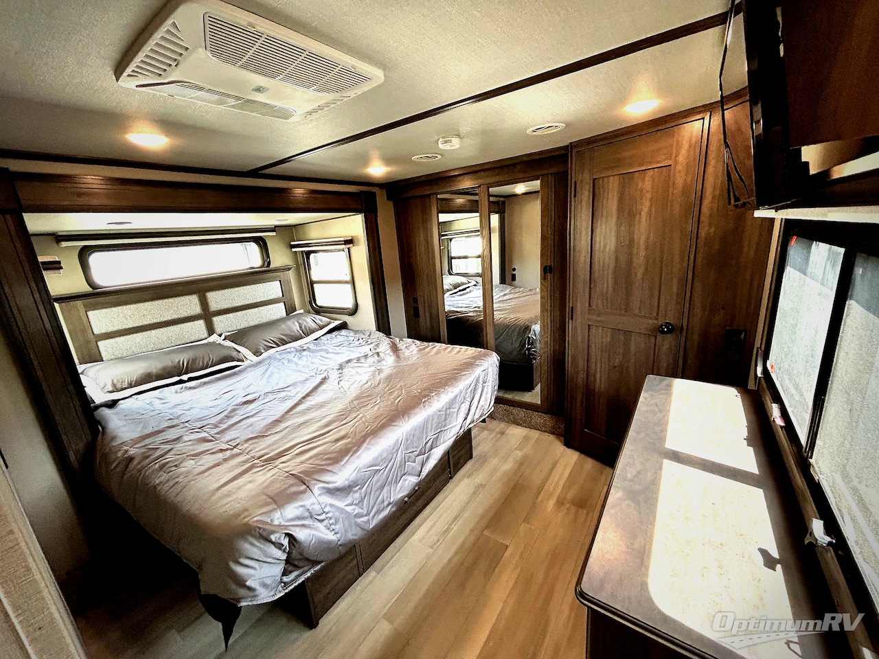 2021 Grand Design Solitude 345GK Photo 16