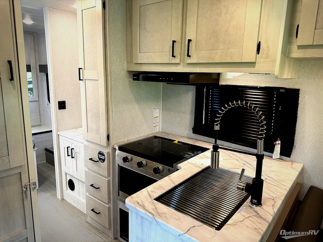 2025 East To West Entrada 2700NS Photo 7