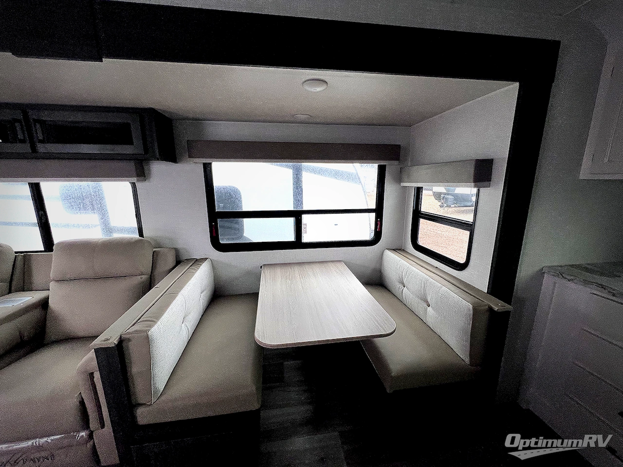 2025 Venture SportTrek ST302VFK Photo 11