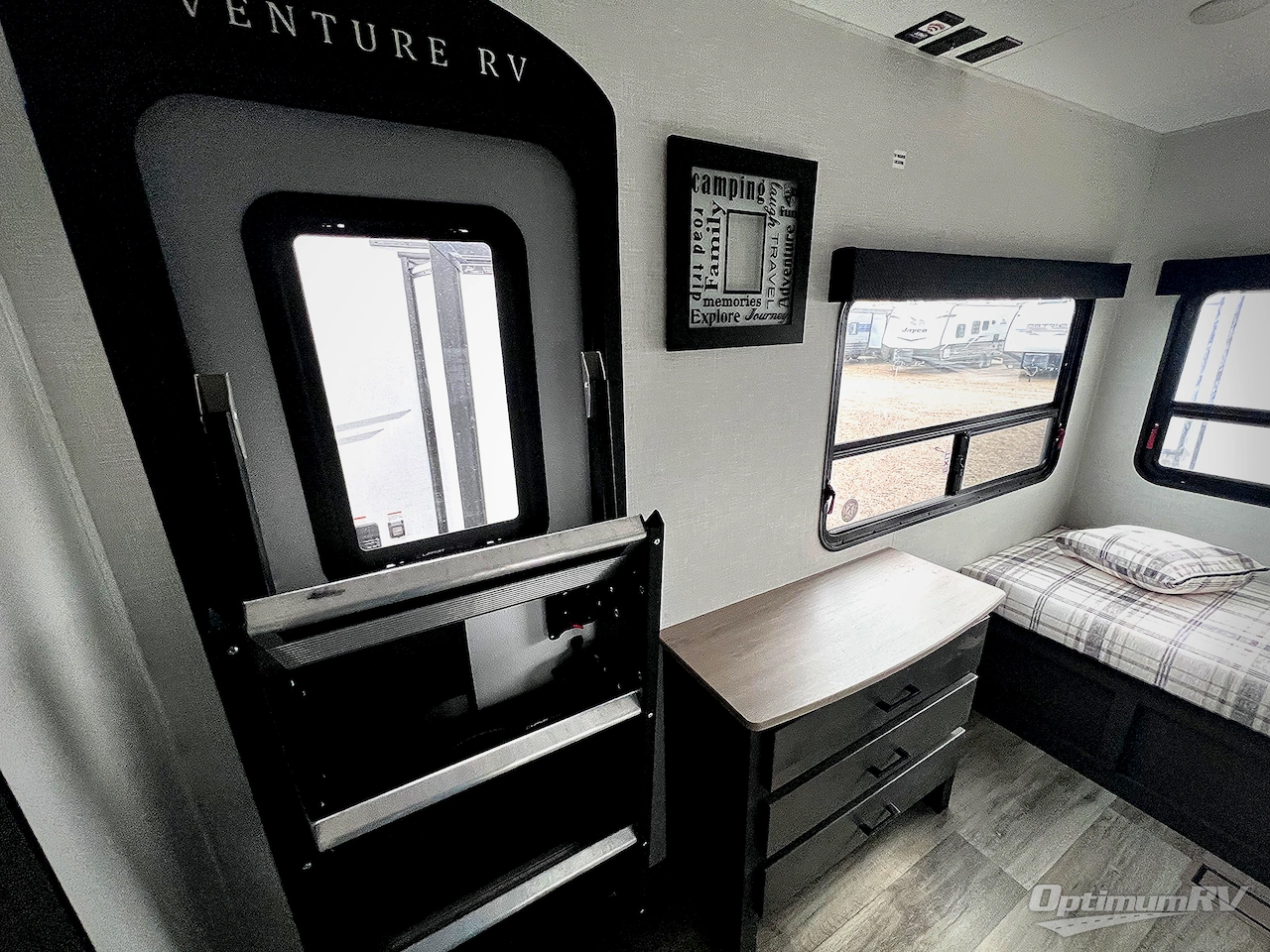 2025 Venture SportTrek ST302VFK Photo 16