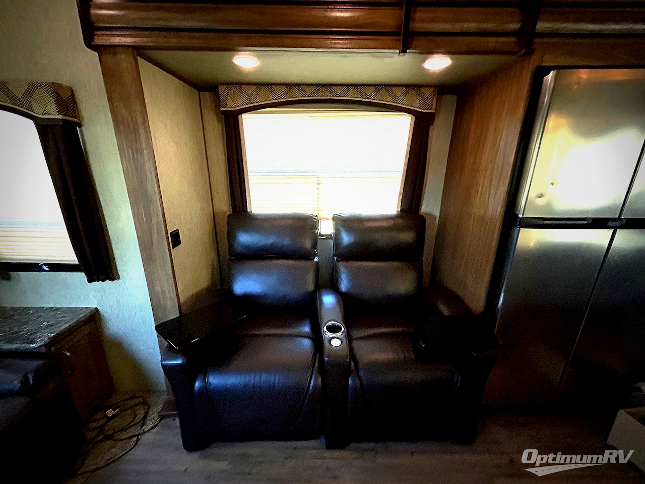 2016 Keystone Laredo 325RL Photo 18