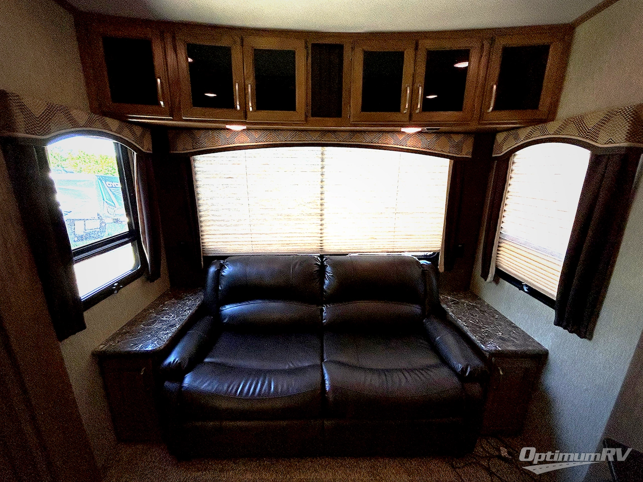 2016 Keystone Laredo 325RL Photo 19