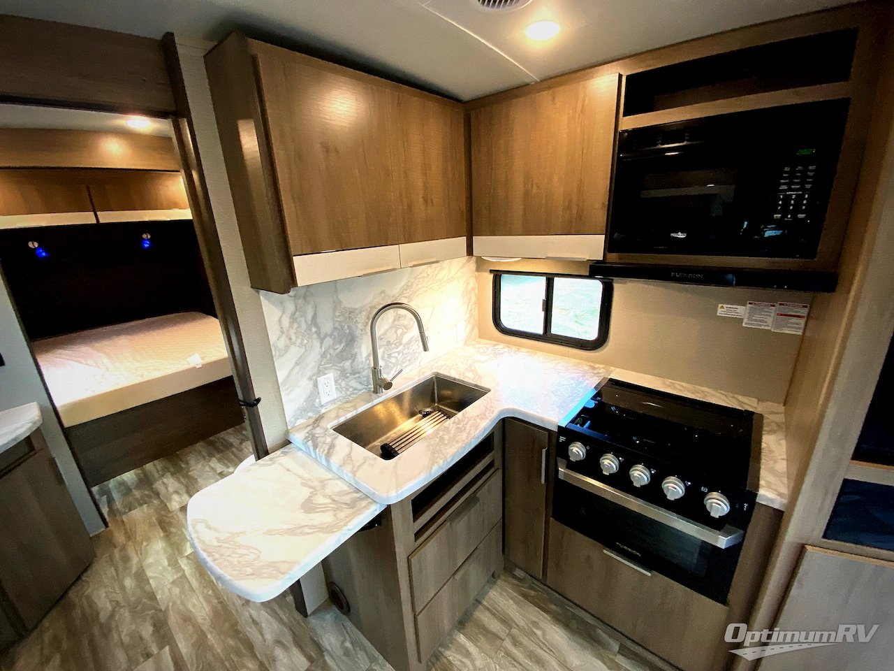 2021 Grand Design Imagine 2500RL Photo 9