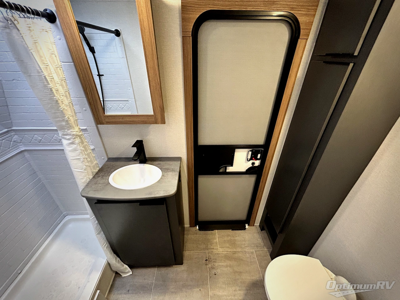 2025 Heartland Corterra 33.3BH Photo 11