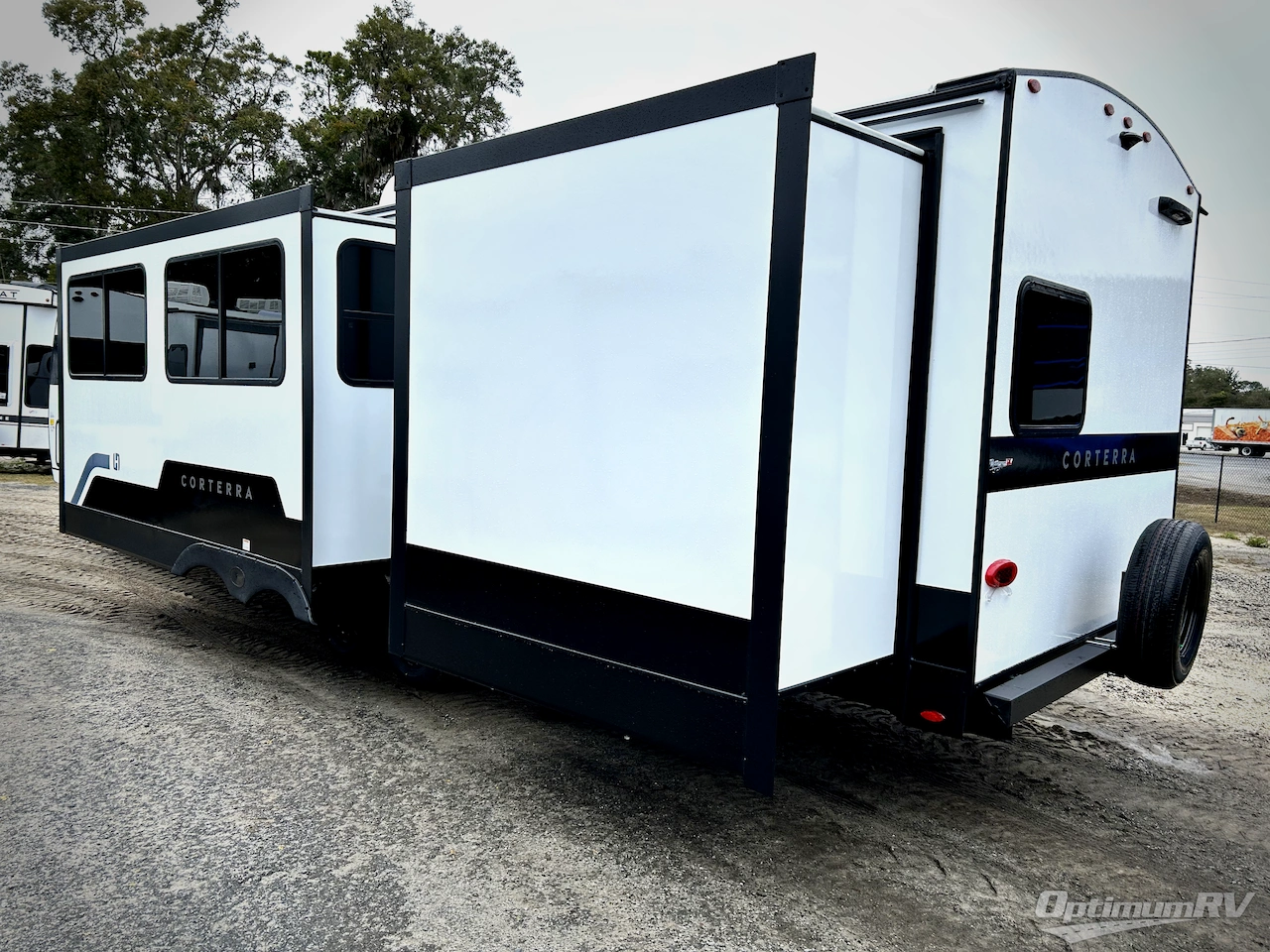 2025 Heartland Corterra 33.3BH Photo 3
