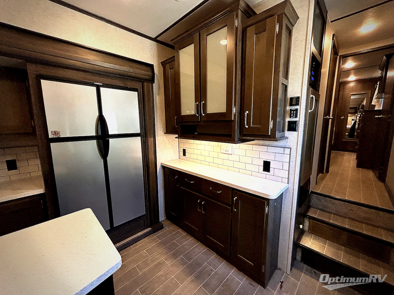 2019 Keystone Montana High Country 331RL Photo 14