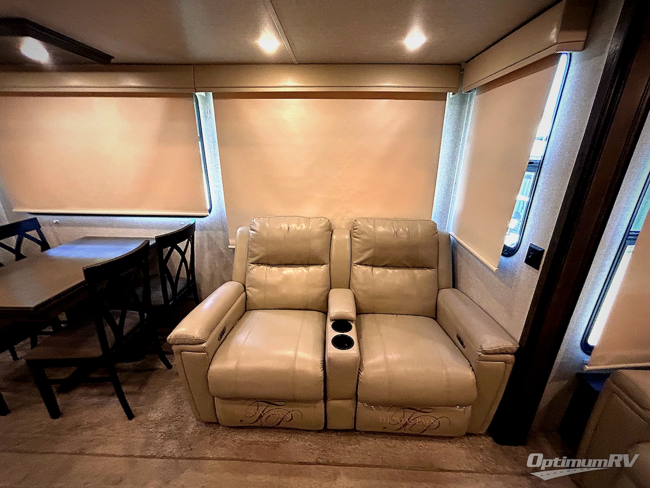 2019 Keystone Montana High Country 331RL Photo 17