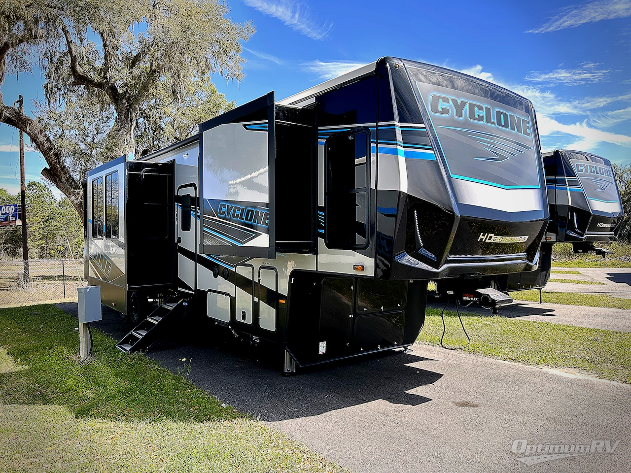 2025 Heartland Cyclone 3714 Photo 1
