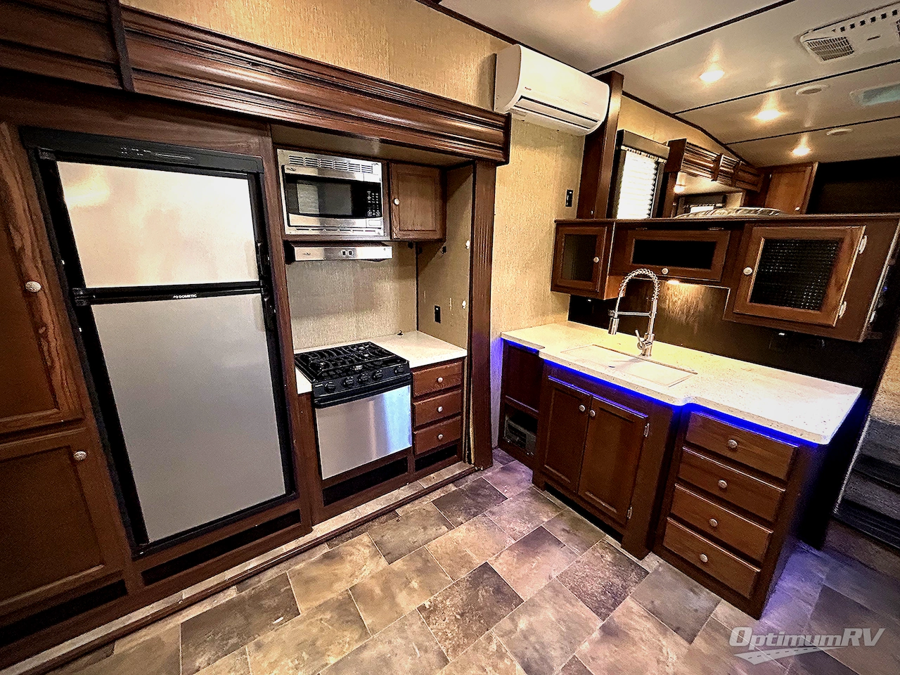 2018 Keystone Sprinter 3341FWFLS Photo 5