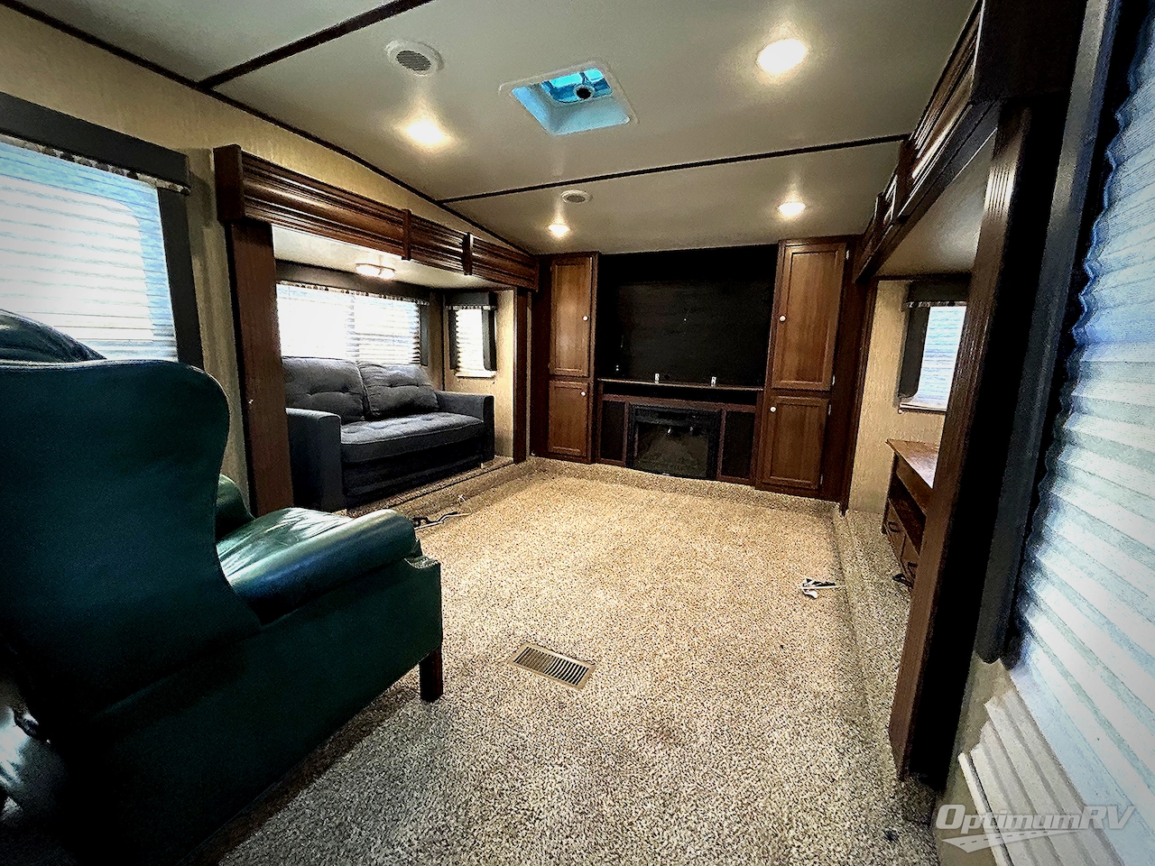 2018 Keystone Sprinter 3341FWFLS Photo 6