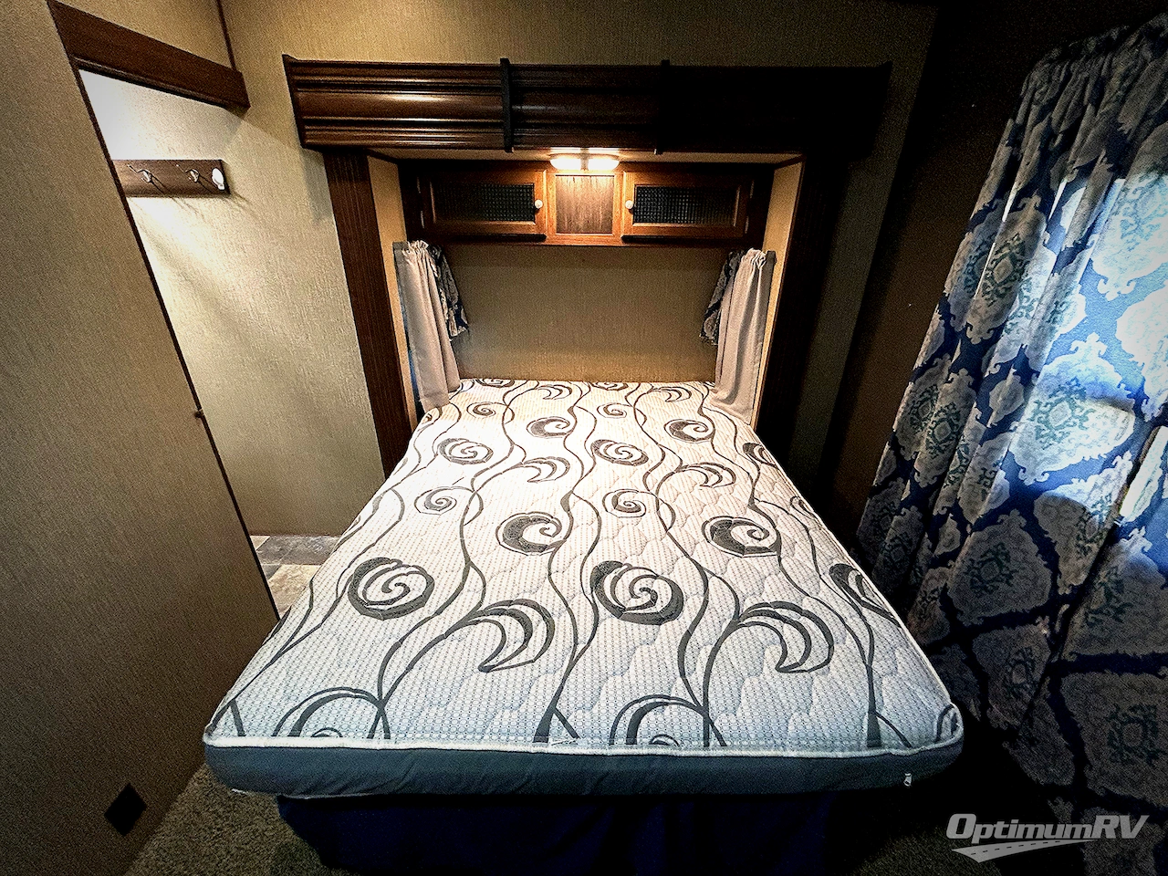2018 Keystone Sprinter 3341FWFLS Photo 17
