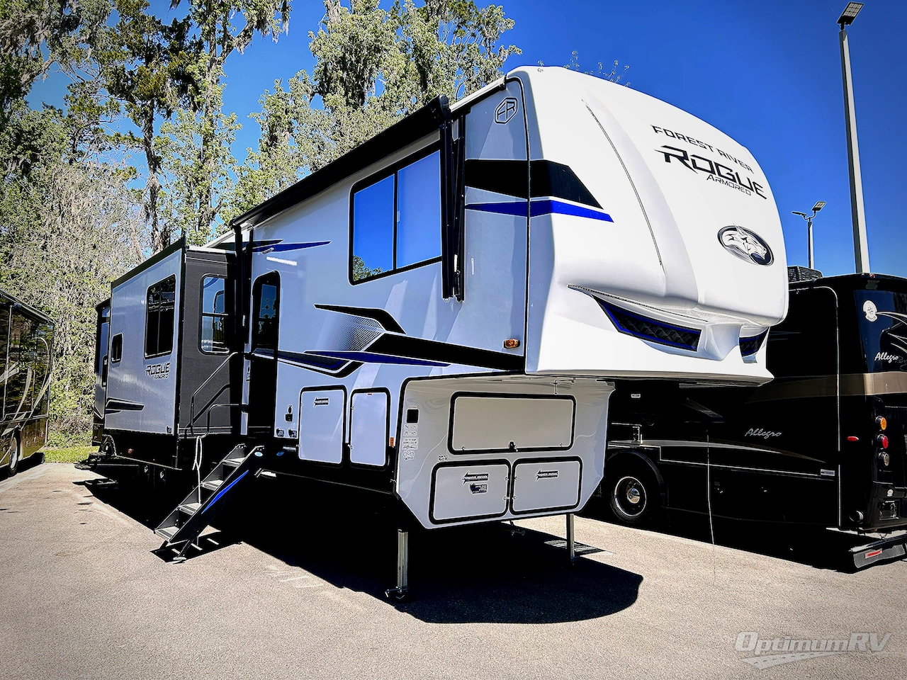 2025 Forest River Vengeance Rogue Armored 391T145 Photo 1