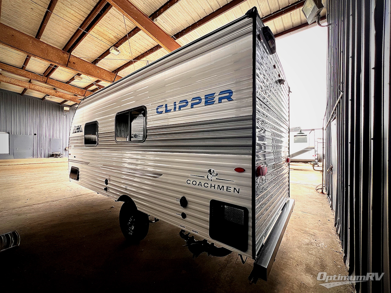 2025 Coachmen Clipper Cadet 17CFQ Photo 3