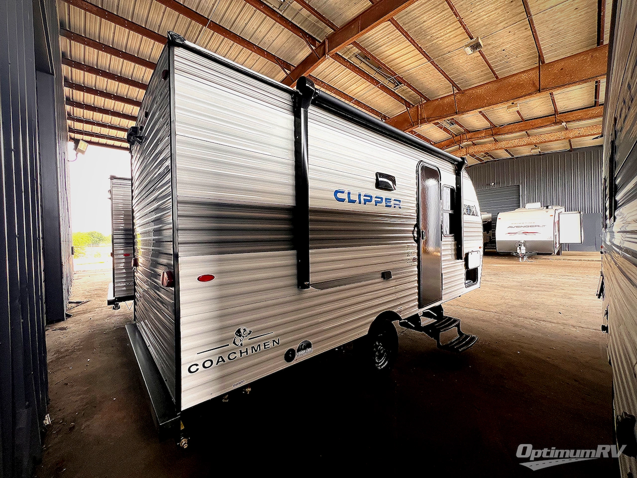 2025 Coachmen Clipper Cadet 17CFQ Photo 2