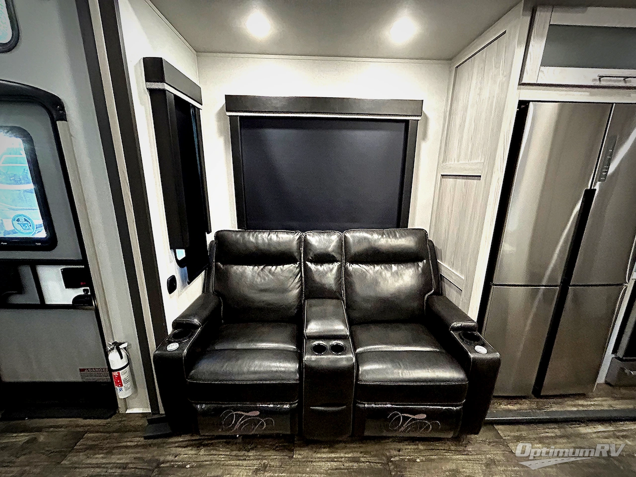 2023 Keystone Fuzion 430 Photo 14