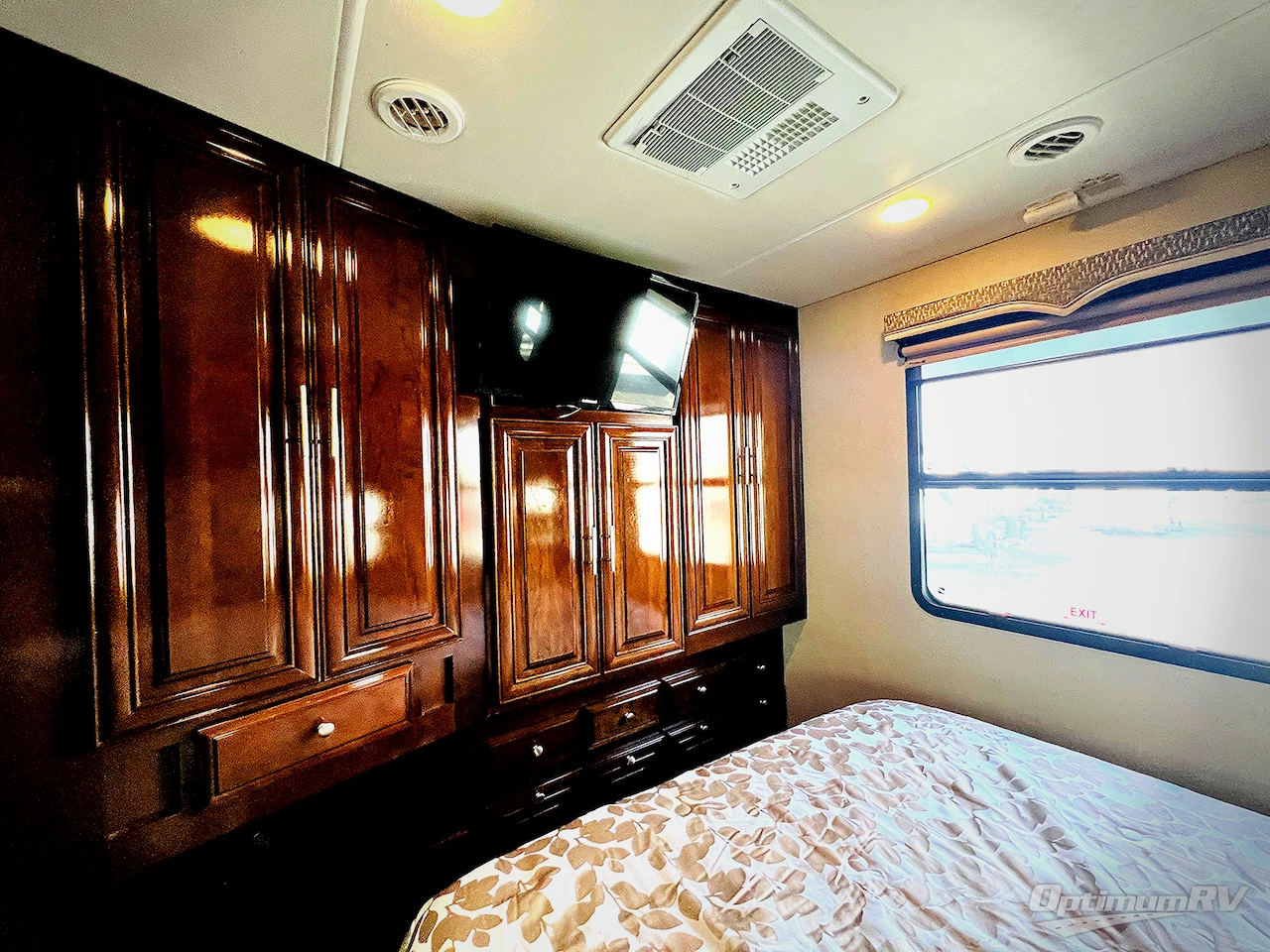 2018 Forest River Georgetown XL 377TS Photo 26