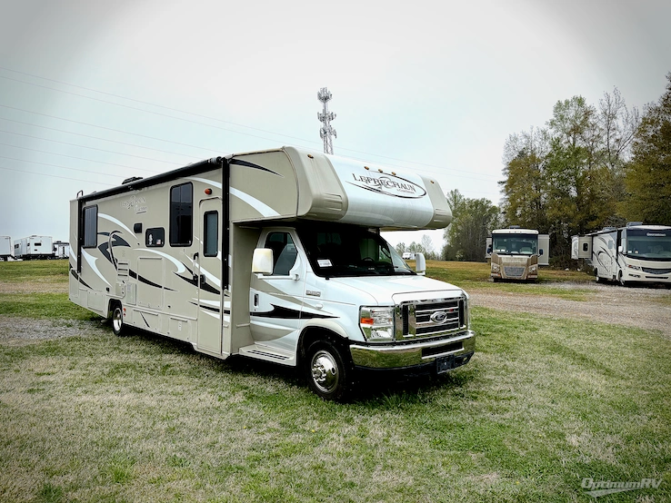 2014 Coachmen Leprechaun 319DS Ford 450 RV Photo 1