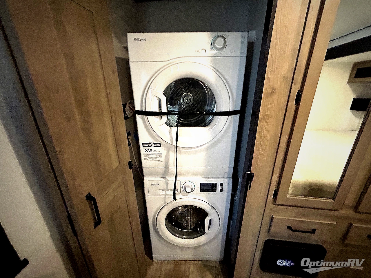 2025 Palomino Puma Destination 403LFT Photo 24