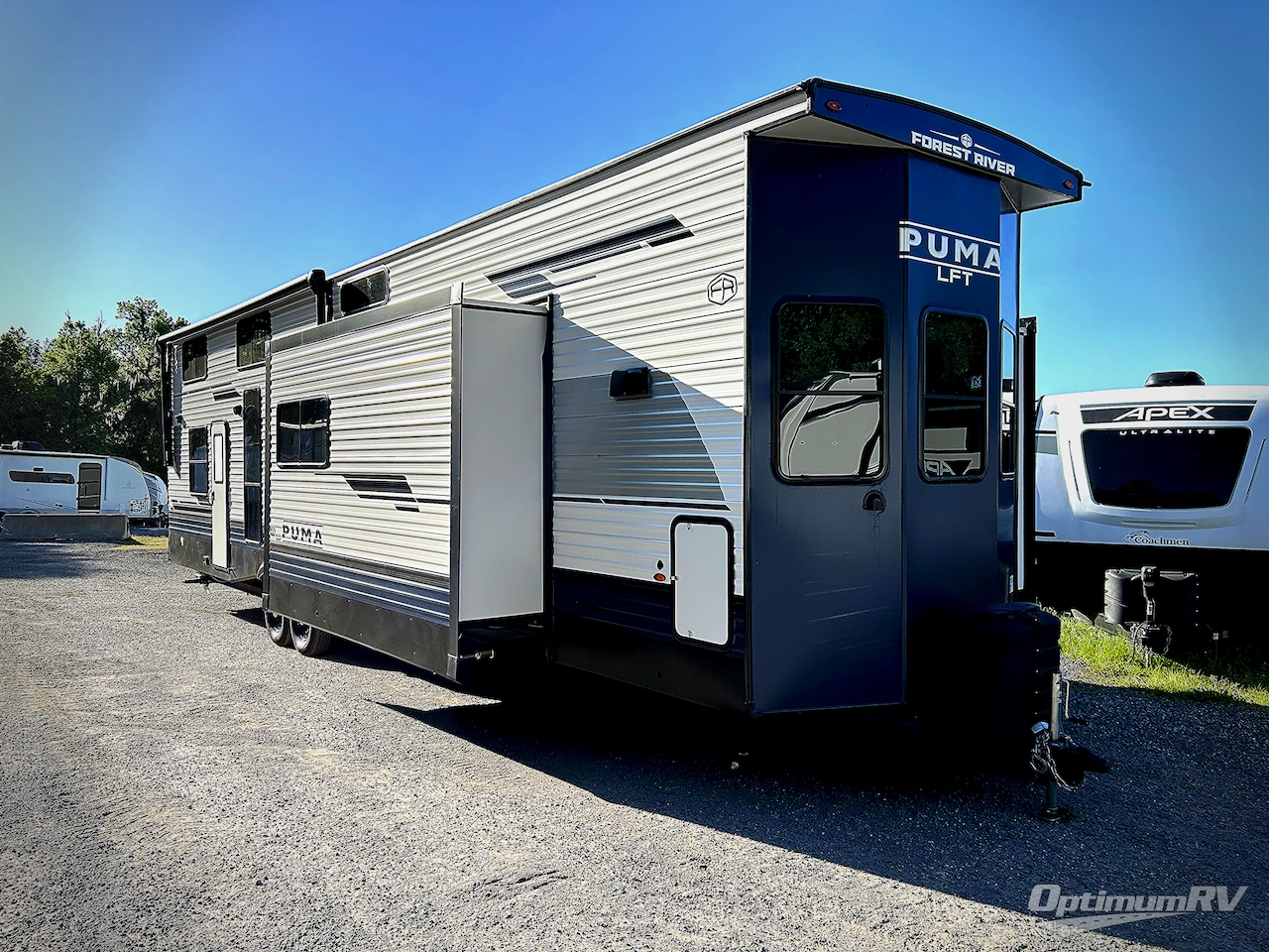 2025 Palomino Puma Destination 403LFT Photo 1