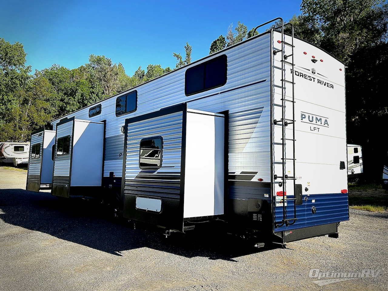2025 Palomino Puma Destination 403LFT Photo 3