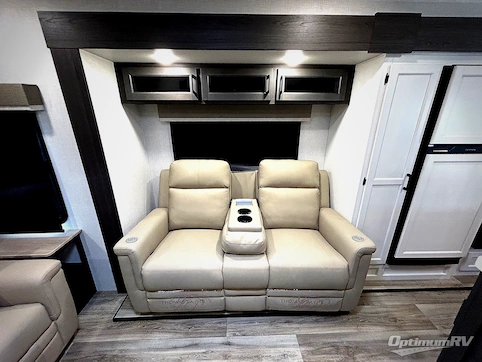 2025 Venture SportTrek Touring Edition STT343VIK RV Photo 4