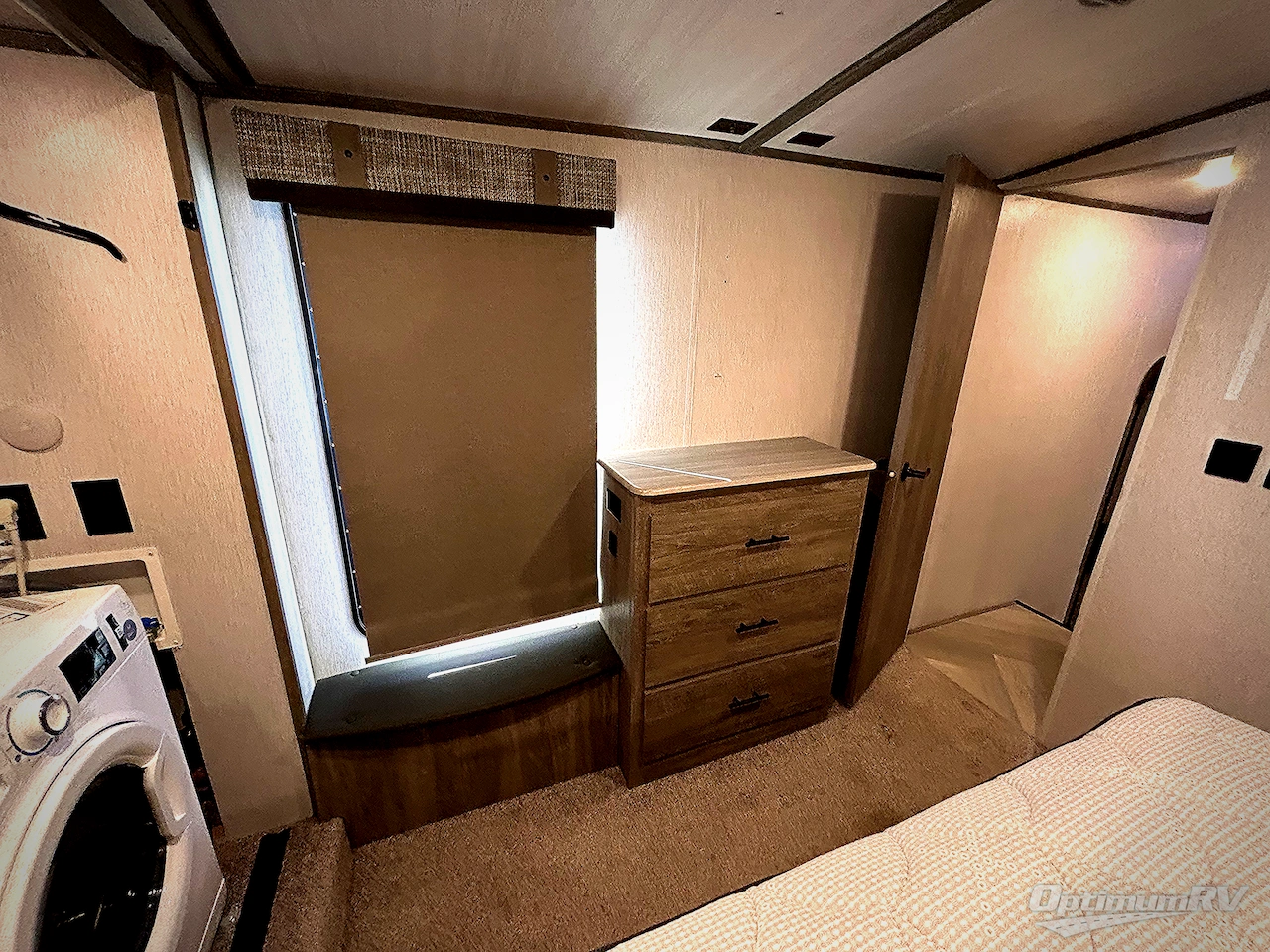 2022 Forest River Wildwood Heritage Glen 356QB Photo 12