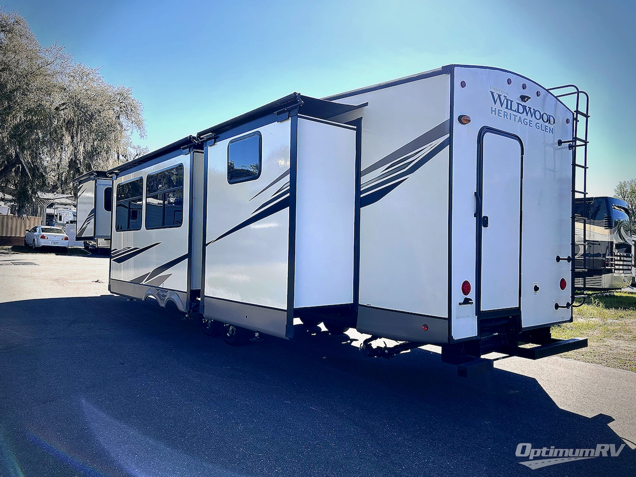 2022 Forest River Wildwood Heritage Glen 356QB Photo 3