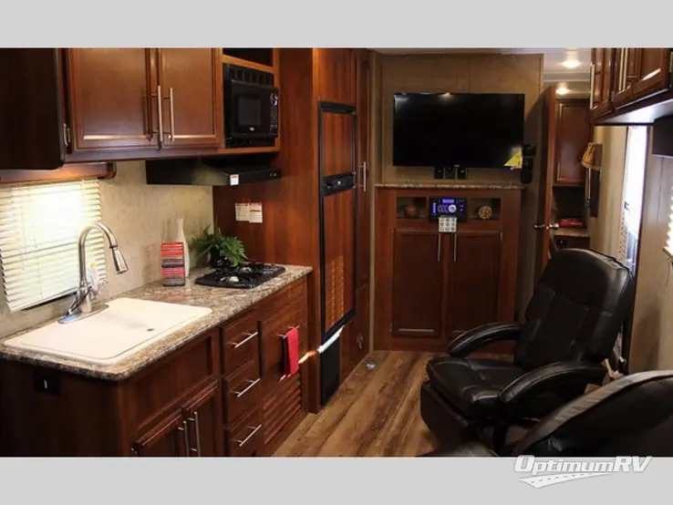 2017 Prime Time Fury 2614X RV Photo 1
