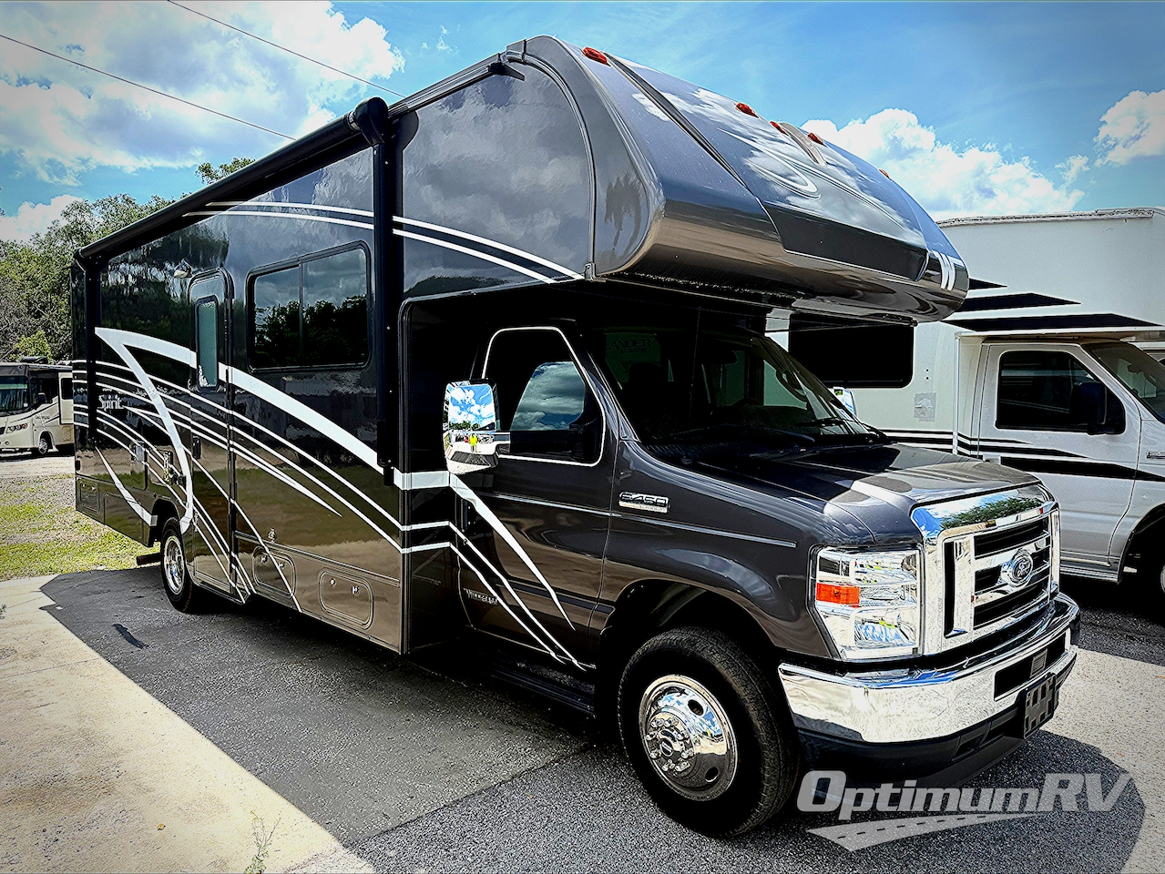 2022 Winnebago Spirit 26T Photo 1