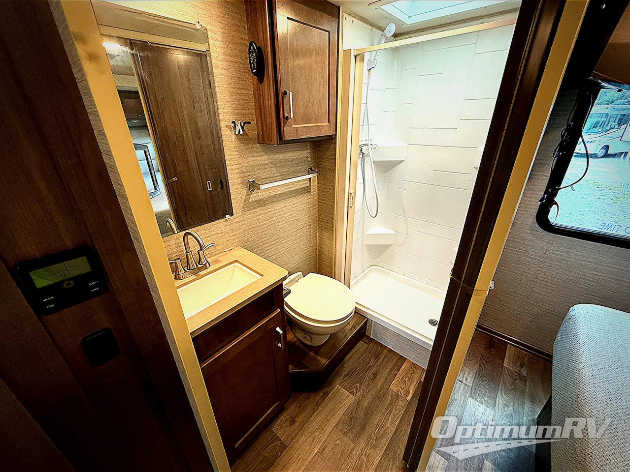 2022 Winnebago Spirit 26T Photo 15