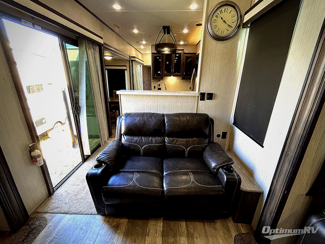 2021 Forest River Sandpiper Destination Trailers 420FL Photo 9