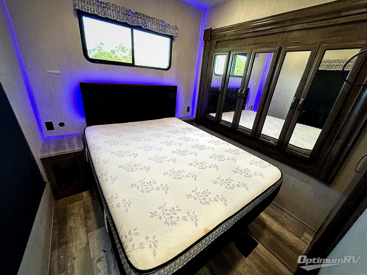 2021 Forest River Sandpiper Destination Trailers 420FL Photo 15