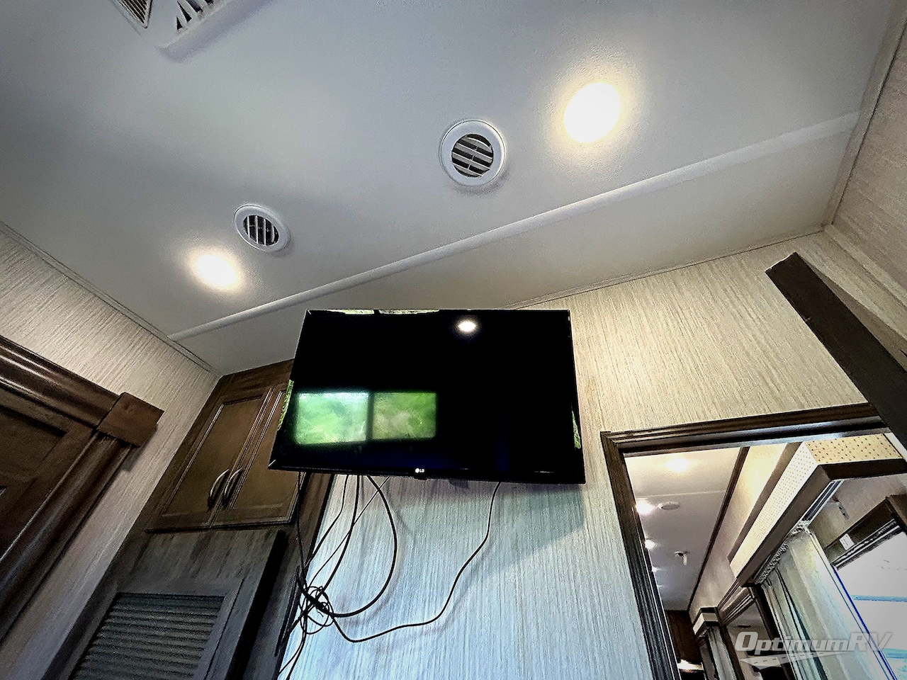 2021 Forest River Sandpiper Destination Trailers 420FL Photo 16