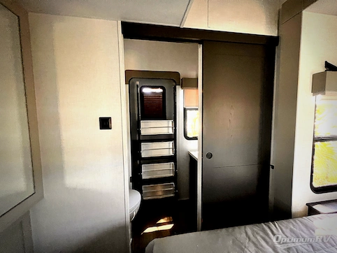 2025 Palomino Columbus 376DS RV Photo 4