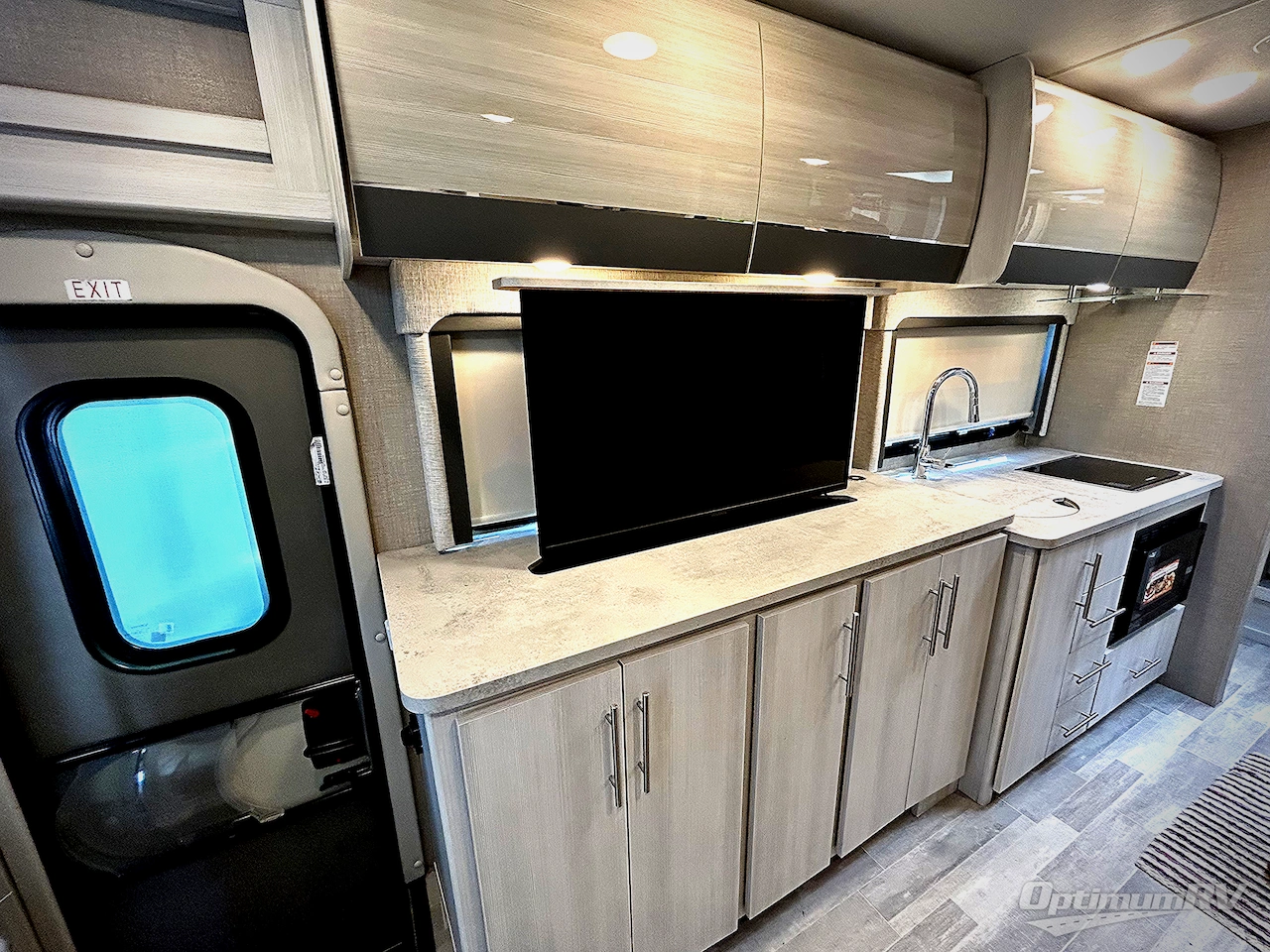 2023 Thor Compass AWD 23TE Photo 9