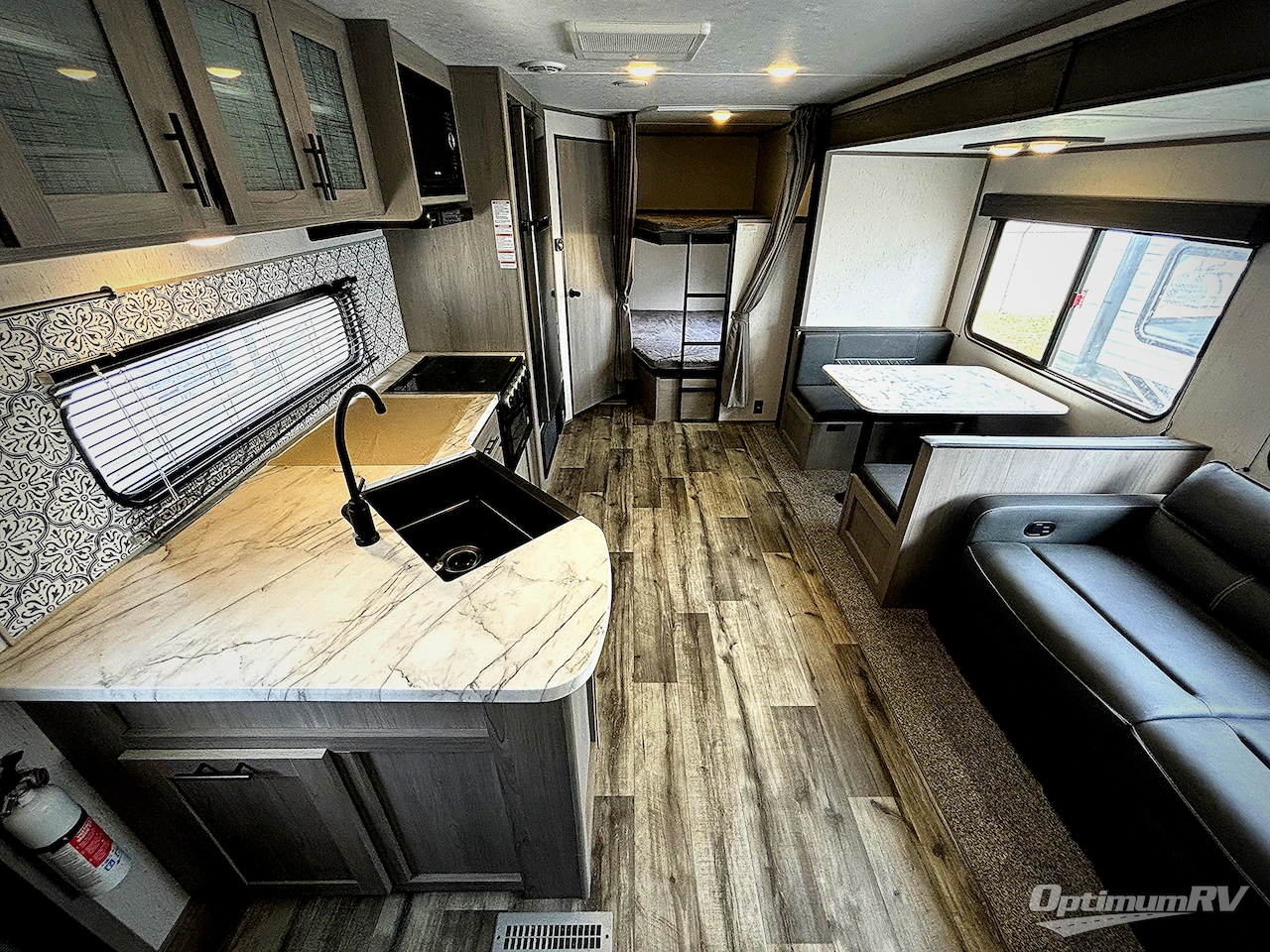 2022 Dutchmen Coleman Lantern Series 263BH Photo 4