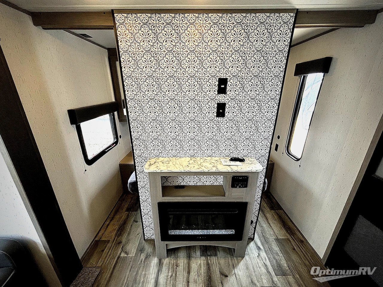 2022 Dutchmen Coleman Lantern Series 263BH Photo 11