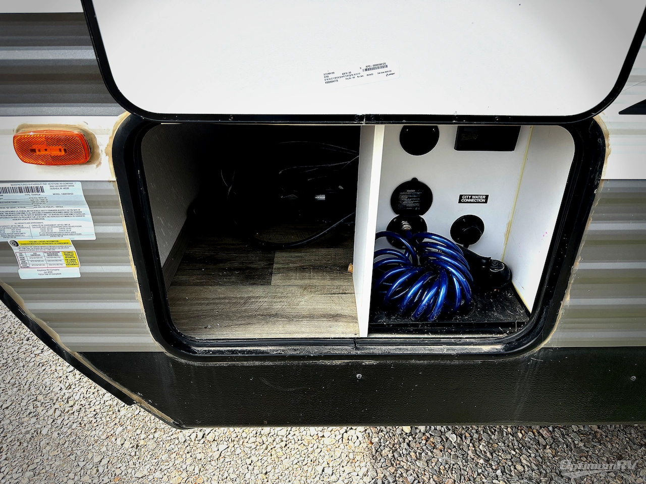 2022 Dutchmen Coleman Lantern Series 263BH Photo 15