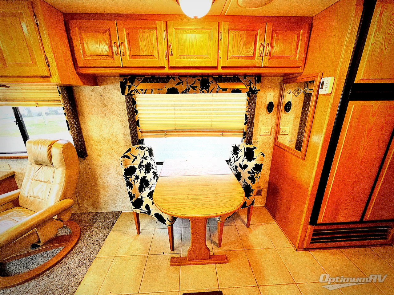 2004 Newmar Dutch Star 4010 Photo 9