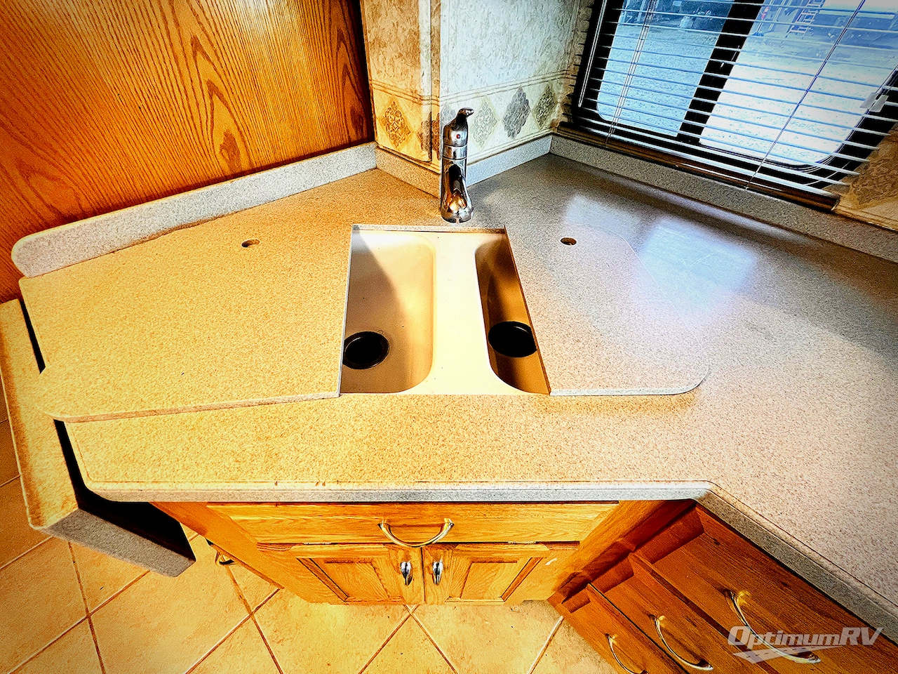 2004 Newmar Dutch Star 4010 Photo 11